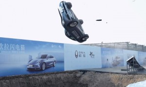 没有造假！理想i8“撞赢”8吨卡车只是无心之举，乘龙认同吗？