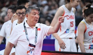 宫鲁鸣:女篮集训周期不足 8月18日起再集训2个月