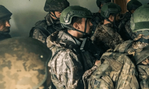 乌克兰败局已定？前线已经大崩溃，乌军精锐爆料：新兵练两天就上战场！