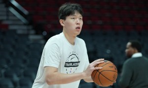 不让上场也不下放G联赛 杨瀚森被逼入最痛苦境地？