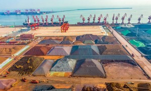 中国开始恢复稀土供应，特朗普没想到，中方留了一手，美军供应商日子难过了！