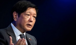 随时可能下台流亡，马科斯紧急喊话军方，12万菲军不要弃他而去，对外释放信号异常强烈