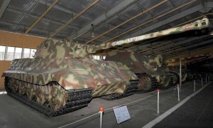 二战期间坦克制造的巅峰“虎王”坦克（Tiger II）
