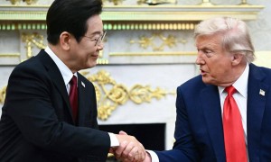 给了韩国机会不中用,自愿钻川普裤裆的李在明,不配看我们的阅兵